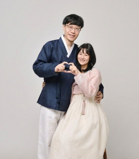 강평원·안성은 부부 사진